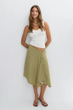 Asymmetric skirt - Grün - Dame - Gina Tricot