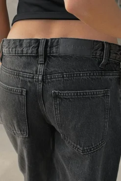 Baggy babe denim shorts - Schwarz - Dame - Gina Tricot