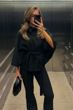14+ belted cape - Schwarz - Gina Tricot
