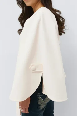 14+ belted cape - Weiß - Gina Tricot