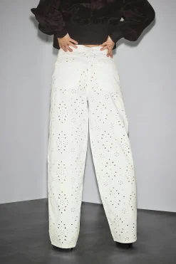 Broderie denim jeans - Weiß - Dame - Gina Tricot