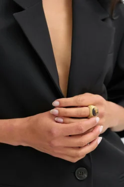 Chunky stone ring - Gold - Dame - Gina Tricot