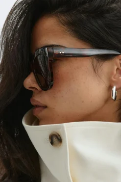 Classic sunglasses - Beige - Dame - Gina Tricot