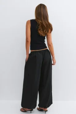 Cotton balloon trousers - Schwarz - Dame - Gina Tricot