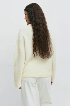 Crew neck knitted sweater - Weiß - Dame - Gina Tricot