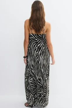 Crinkle maxi dress - Schwarz - Dame - Gina Tricot