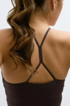 Detailed back yoga singlet - Rot - Dame - Gina Tricot