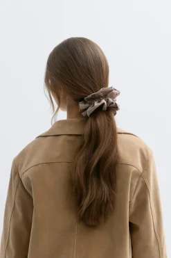 Dotted scrunchie - Schwarz - Dame - Gina Tricot