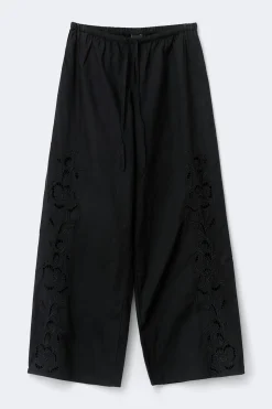 Embroidery poplin trousers - Schwarz - Dame - Gina Tricot