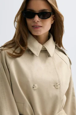 Faux suede belted jacket - Beige - Dame - Gina Tricot