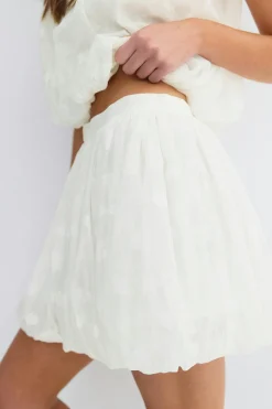 Floral bubble mini skirt - Weiß - Dame - Gina Tricot
