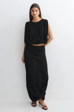 Flowy knitted skirt - Schwarz - Dame - Gina Tricot