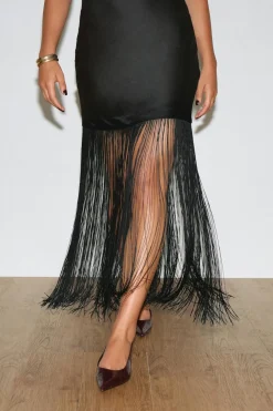 Fringe satin maxi dress - Schwarz - Dame - Gina Tricot