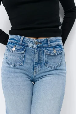 Front pocket flare jeans - Blau - Dame - Gina Tricot