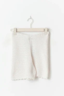 Knitted crochet shorts - Weiß - Dame - Gina Tricot