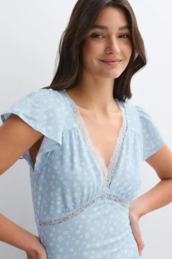 Lace detail midi dress - Blau - Dame - Gina Tricot