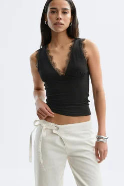 Lace detail tank - Schwarz - Dame - Gina Tricot