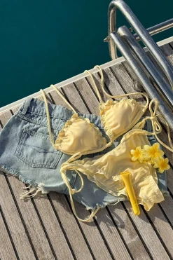 14+ lexi triangle bikini top - Gelb - Gina Tricot