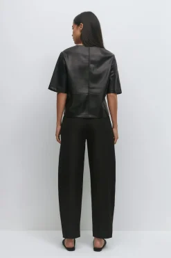 Mid waist barrel trousers - Schwarz - Dame - Gina Tricot
