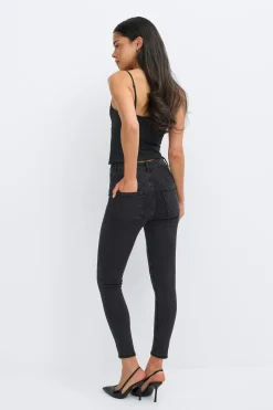 molly petite high w jeans - Schwarz - Dame - Gina Tricot