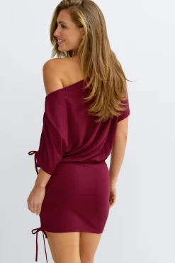 Off shoulder ruched dress - Rot - Dame - Gina Tricot