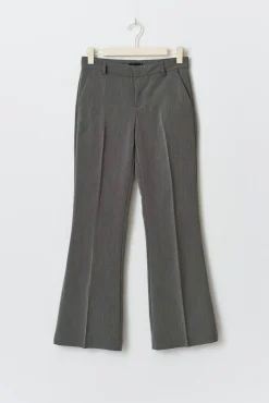 Petite relaxed trousers - Grau - Dame - Gina Tricot