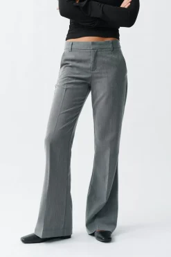 Relaxed bootcut trousers - Grau - Dame - Gina Tricot