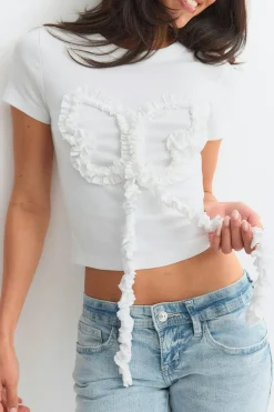 Re tok ruffled tee - Weiß - Dame - Gina Tricot