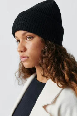 Rib beanie - Schwarz - Dame - Gina Tricot