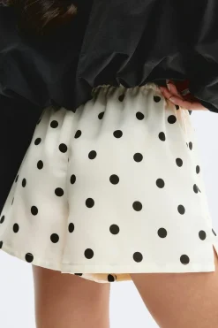 Satin drawstring shorts - Schwarz - Dame - Gina Tricot