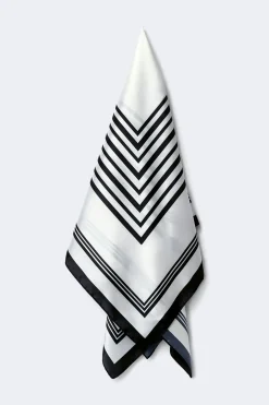 Satin scarf - Schwarz - Dame - Gina Tricot
