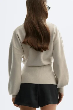 Shaped knitted cardigan - Beige - Dame - Gina Tricot