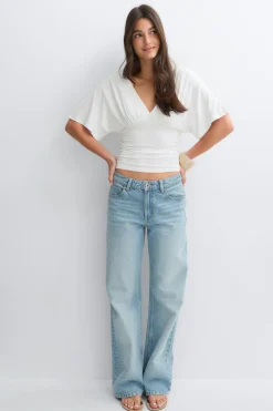 Shaped v-neck top - Weiß - Dame - Gina Tricot