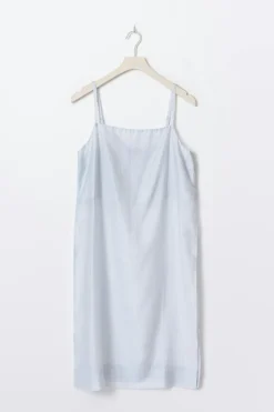 Sheer dress - Blau - Dame - Gina Tricot