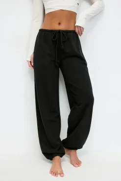 Soft sport sweatpants - Schwarz - Dame - Gina Tricot