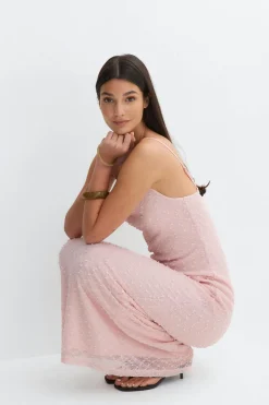 Textured slip dress - Rosa - Dame - Gina Tricot