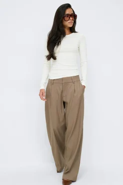 Tight fit long sleeve top - Weiß - Dame - Gina Tricot
