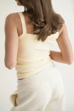 Tight fit rib singlet - Gelb - Dame - Gina Tricot