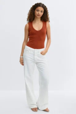 Tight v-neck rib tank - Rot - Dame - Gina Tricot