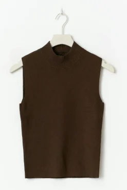 Turtleneck knitted top - Braun - Dame - Gina Tricot