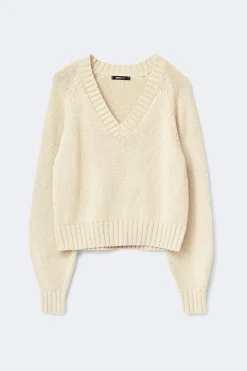 V-neck knitted sweater - Beige - Dame - Gina Tricot