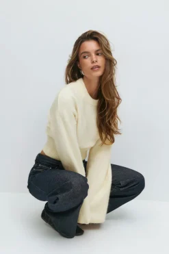 Wide sleeve knitted sweater - Weiß - Dame - Gina Tricot