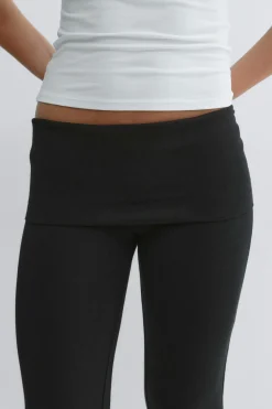 Y low waist yoga leggings - Schwarz - Gina Tricot